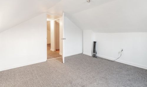 71 Fox St, Worcester MA 01604-4333 exterior