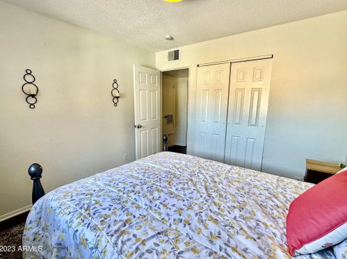 2908 Corrine Dr, Phoenix AZ 85029-1937 exterior