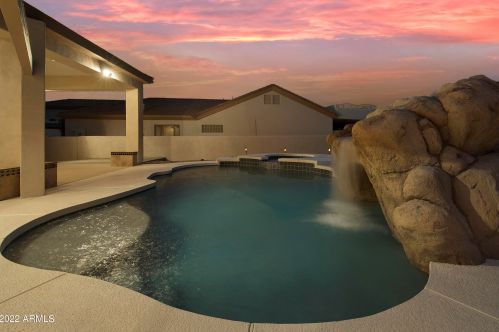 7611 9th Way, Phoenix, AZ 85042-6621