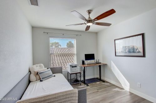 17806 13 Pl, Phoenix AZ 85014-1119 exterior