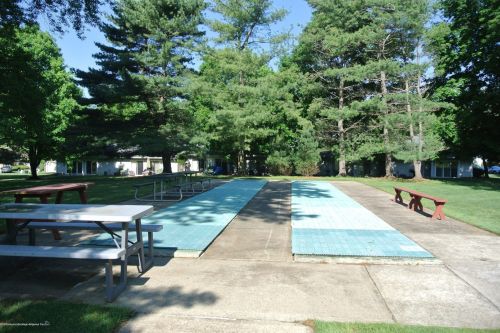 71 Boxwood Ter, Tinton Falls NJ 07701-6707 exterior