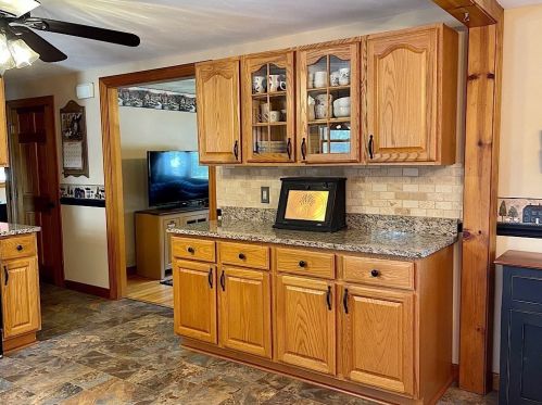 2 Weybossett St, Methuen MA exterior