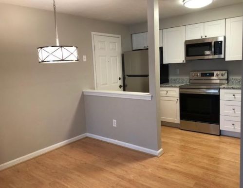 2 Englewood Dr, Harwich MA 02645-2737 exterior