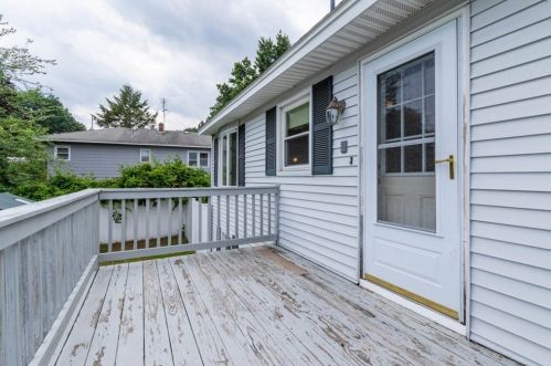 22 Glenwood Dr, Lawrence MA 01843-3001 exterior