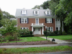 18 Varick Rd, Newton, MA 02468-1319