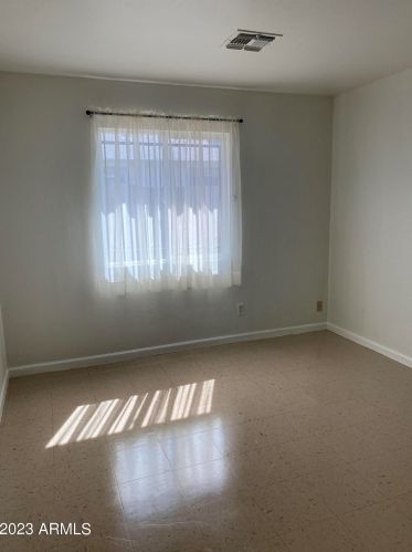 2911 Atlanta Ave, Phoenix AZ 85040-2710 exterior