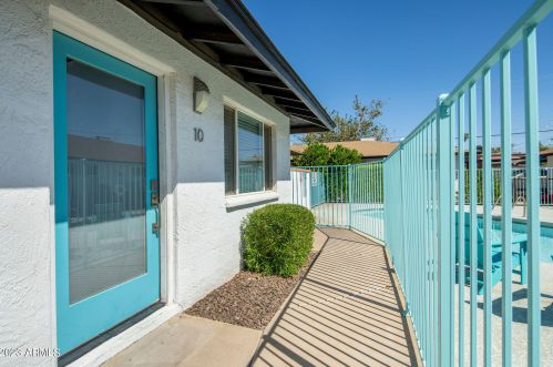 3025 38 St, Phoenix AZ 85018-4114 exterior