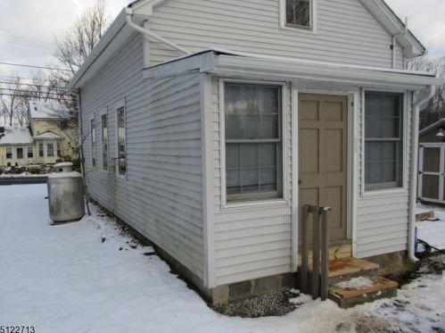 201 Libertyville Rd, Wantage NJ  07461-3028 exterior