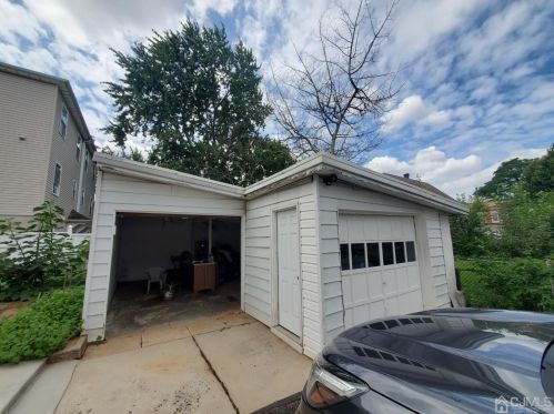 57 Pulaski Ave, Carteret NJ  07008-2548 exterior