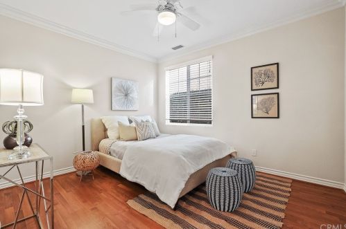 17 Buellton, Irvine CA 92602-2032 exterior