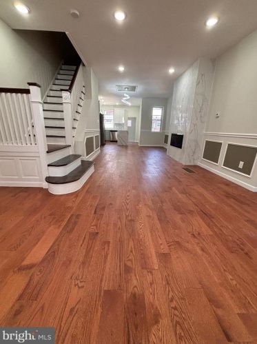 5810 Camac St, Philadelphia PA 19141-4123 exterior