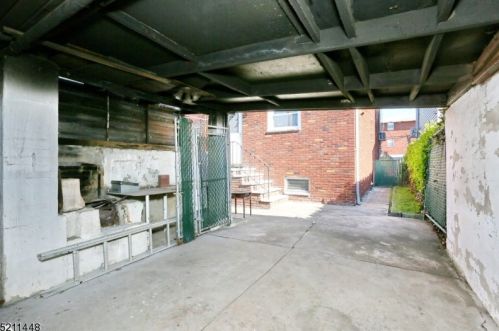 11 Van Rensselear St, Belleville NJ 07109-2911 exterior