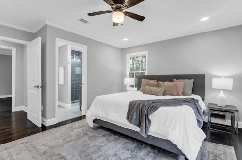 2022 Deren Way, Atlanta GA  30345-3710 exterior