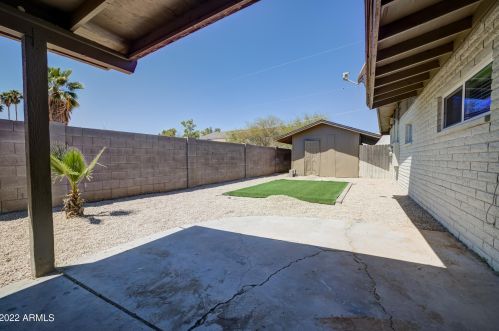 18026 41st St, Phoenix AZ  85032-1708 exterior
