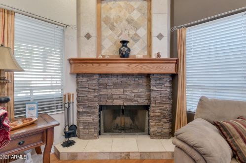 18623 43rd St, Phoenix AZ 85050-8769 exterior