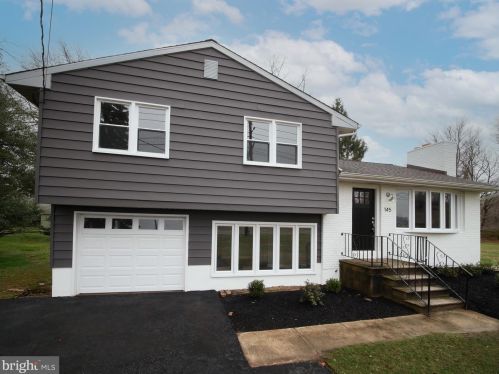 145 Crown Point Rd, West Deptford NJ  08093-1131 exterior