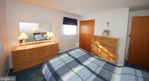 27 Jamaica Way, Trenton NJ 08610-1314 exterior