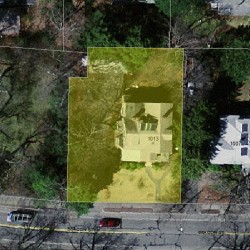 1013 Beacon St, Newton MA 02459-1722 aerial view