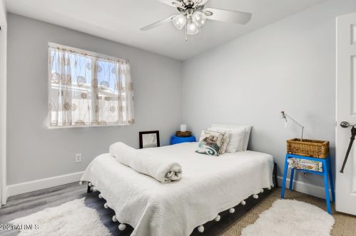 1338 Cholla St, Phoenix AZ  85020-1161 exterior