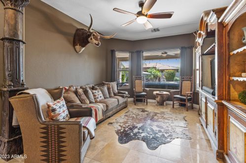 26205 56 Dr, Phoenix AZ 85031-1831 exterior