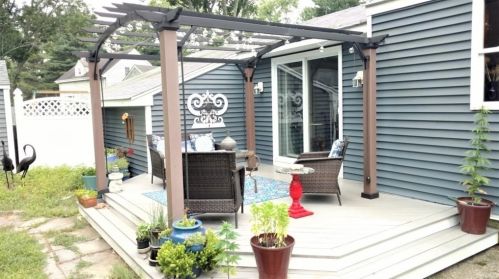 320 Oak Hill Ave, Seekonk, MA 02771-1007