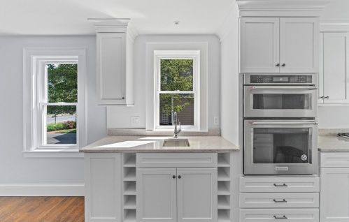 363 Pleasant St, Milton MA  02186-4764 exterior