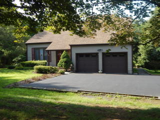 2 Gridley Cir, Milford, NJ 08848-1609
