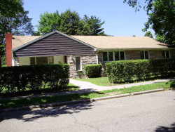 66 Hanson Rd, Newton, MA 02459-3539