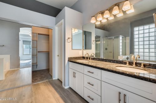 519 Anderson Ave, Phoenix AZ 85023-2211 exterior