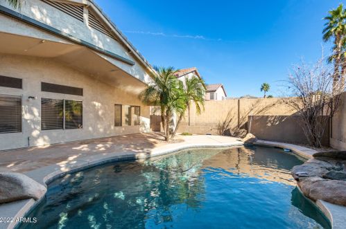 16025 18 Dr, Phoenix AZ 85045-1774 exterior