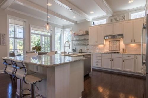 18 Woodsong, Plymouth, MA 02360-5528