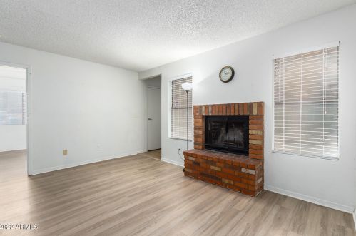 3511 Baseline Rd, Phoenix AZ 85042-7225 exterior