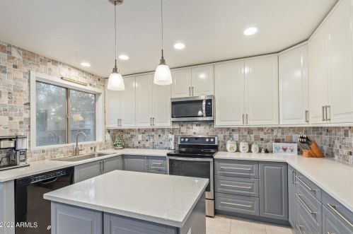 2412 Cielo Grande Ave, Phoenix AZ  85024-7552 exterior