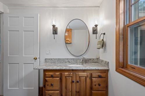 8 Seaview Ln, Newbury MA  01951-2312 exterior