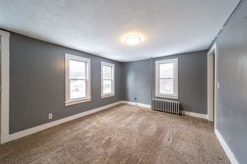 680 Granville Rd, Montgomery MA 01085-3942 exterior