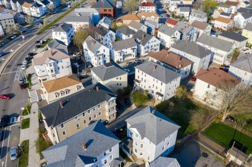 764 Plymouth Ave, Fall River MA 02721-1946 exterior