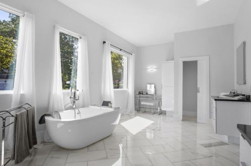 1756 Akin Dr, Atlanta GA 30345-3948 exterior