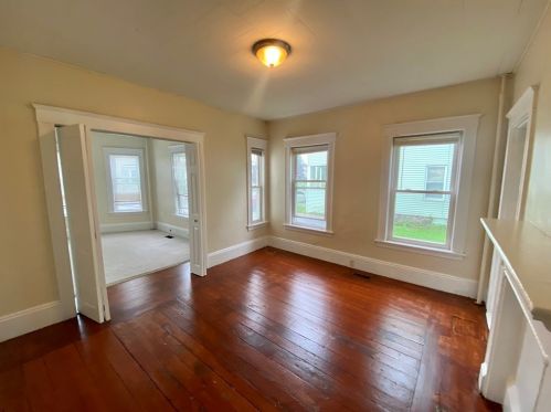 112 West St, Worcester MA 01609-2338 exterior