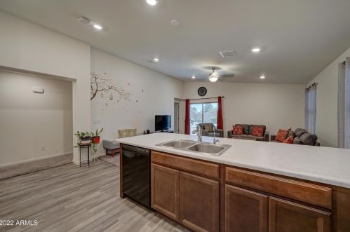 6522 4th St, Phoenix AZ 85042-1010 exterior