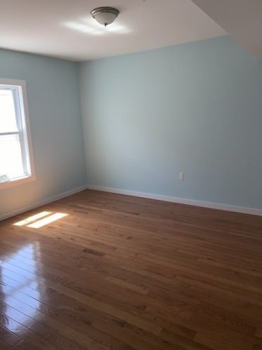 247 Pilgrim Ave, Worcester MA 01604-4749 exterior