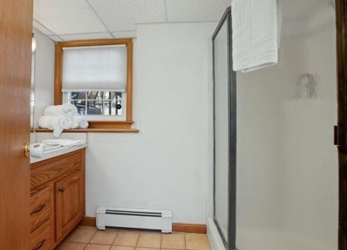 484 Essex St, Weymouth MA 02188-3501 exterior