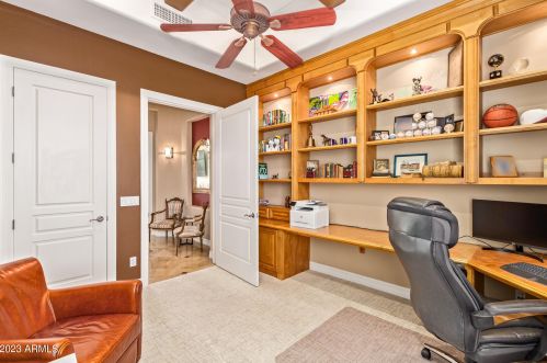 22843 54th St, Phoenix AZ  85054-7199 exterior