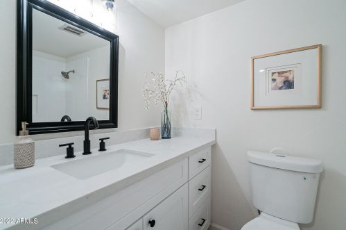 13026 29 Pl, Phoenix AZ 85016-5814 exterior