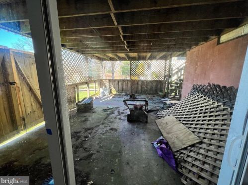 5429 Wolf River Ln, Columbia MD 21045-2258 exterior