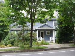1438 Beacon St, Newton, MA 02468-1613