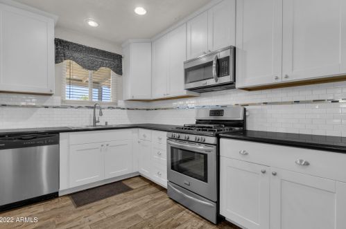 1312 Amelia Ave, Phoenix AZ 85033-3407 exterior