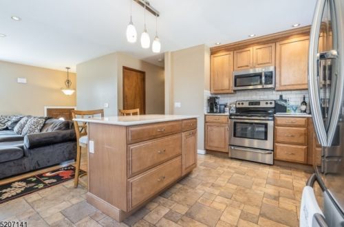 370 Shire Rd, Milford NJ  08848-1720 exterior