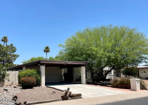 3148 Becker Ln, Phoenix, AZ 85029-4223