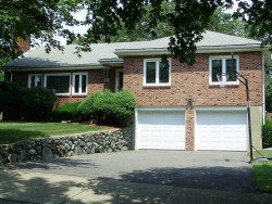 18 Peregrine Rd, Newton, MA 02459-3440