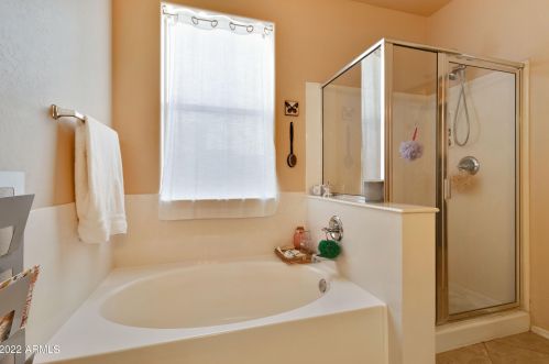 1713 Cielo Grande Ave, Phoenix AZ 85024-7555 exterior